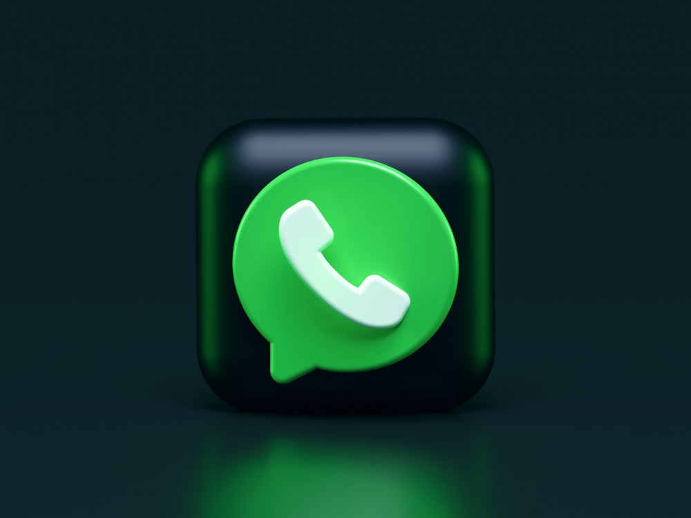 WhatsApp aumenta il tempo limite per cancellare i messaggi inviati per errore