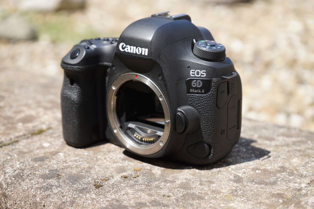 Recensione Canon EOS 6D Mark II: la reflex al livello delle mirrorless