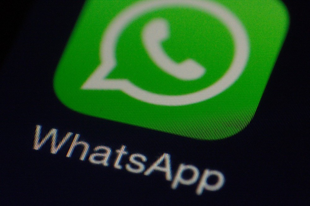 WhatsApp: stanno per arrivare le reazioni ai messaggi